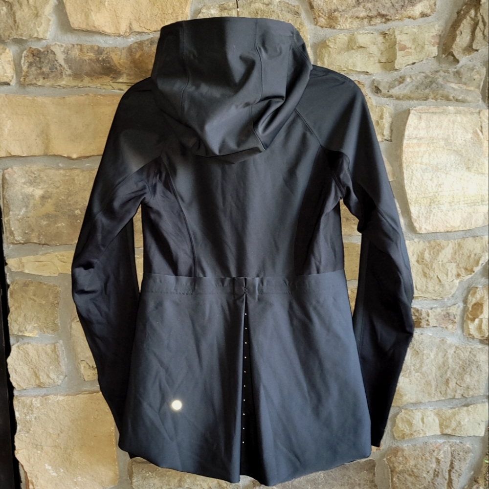 NWOT Lululemon Sleet Sprinter Jacket 4 Black Rain - Picture 3 of 14